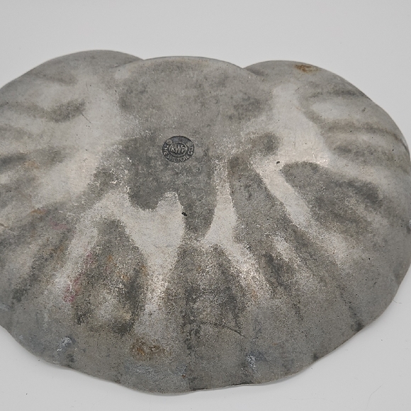 Pewter Seafood Scalloped Decorative Plate - Picture 3 of 3